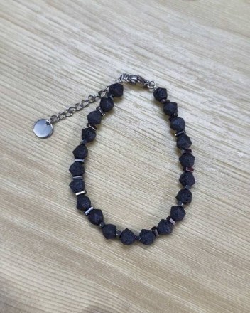 5   α   βραχιολι λαβα στικακι (1)